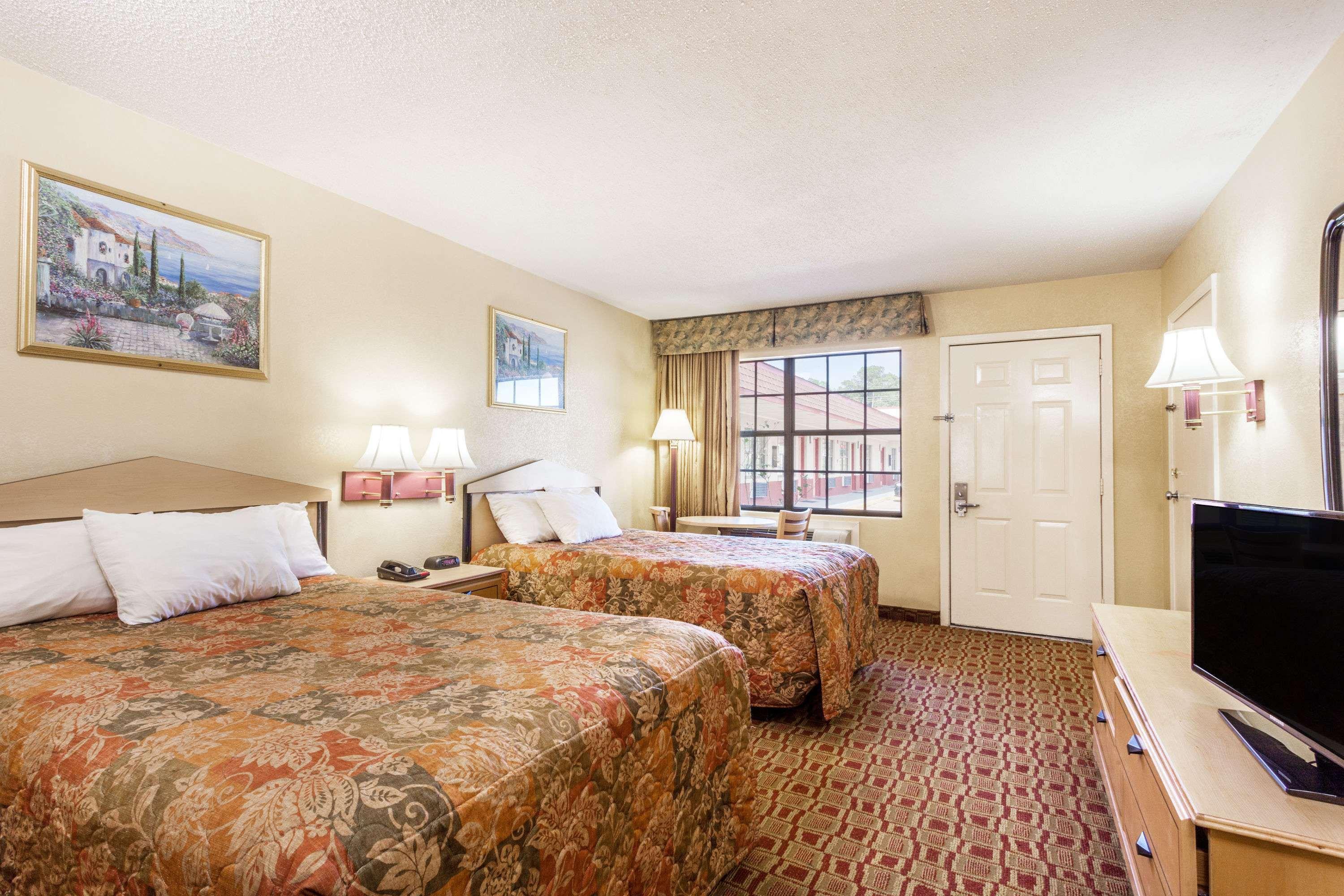 Days Inn By Wyndham Yazoo City Экстерьер фото