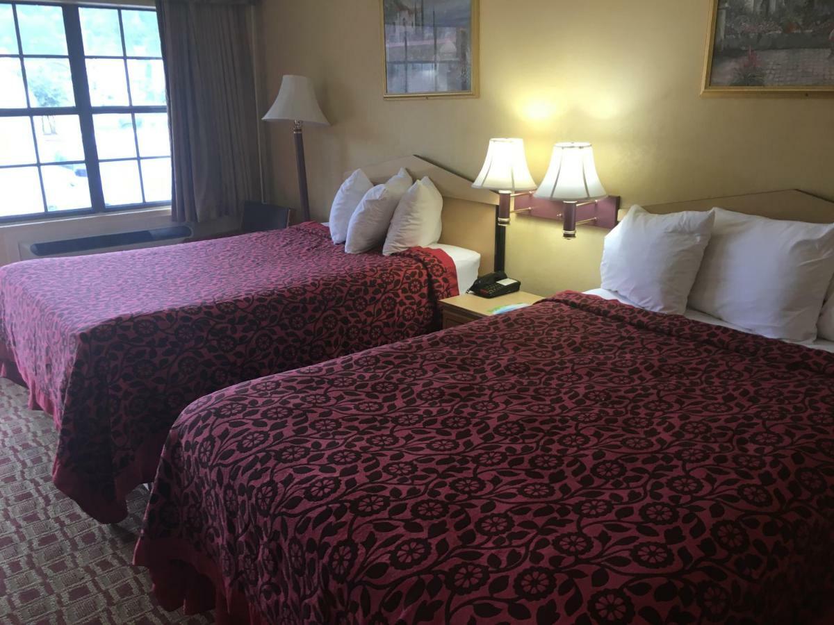 Days Inn By Wyndham Yazoo City Экстерьер фото