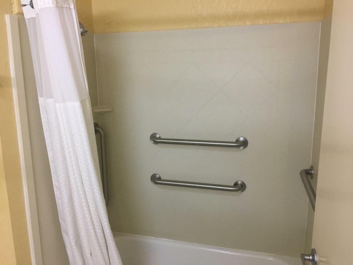 Days Inn By Wyndham Yazoo City Экстерьер фото